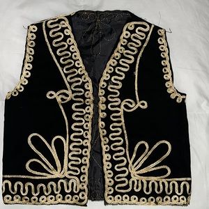 NWTO Ethnic Velvet Vest, Shirt, Pants and Hat